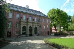 Geschäfts- und Ärztehaus Barmbek